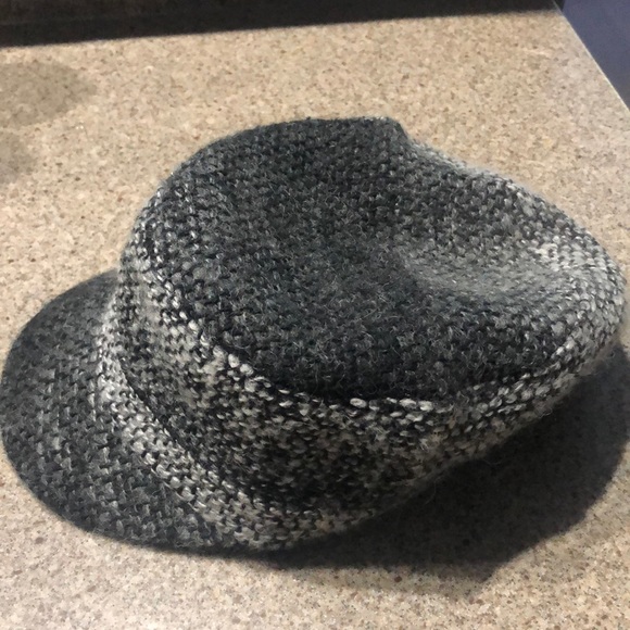 Hat - Picture 2 of 4